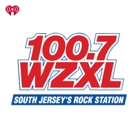 100.7 WZXL logo