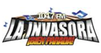 La Invasora 104.7 logo